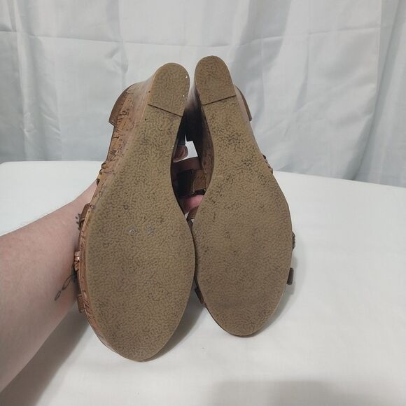 Maurices sandals Womens 10M brown braided faux leather straps wedge heels - Picture 5 of 7
